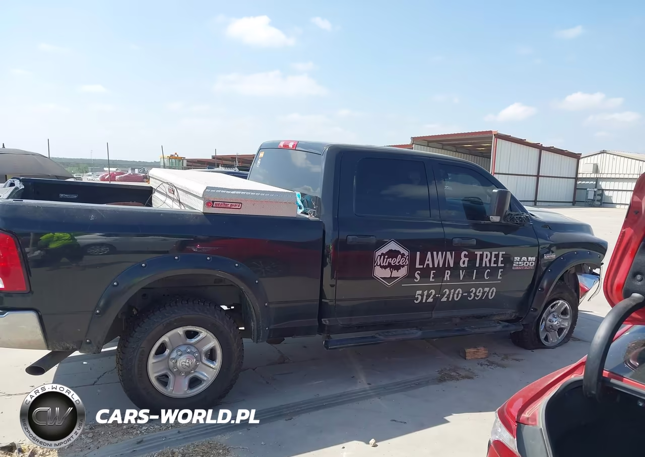 2017 Ram 2500 Tradesman 4X4 6'4 Box VIN:3C6UR5CJ7HG767769 - 14