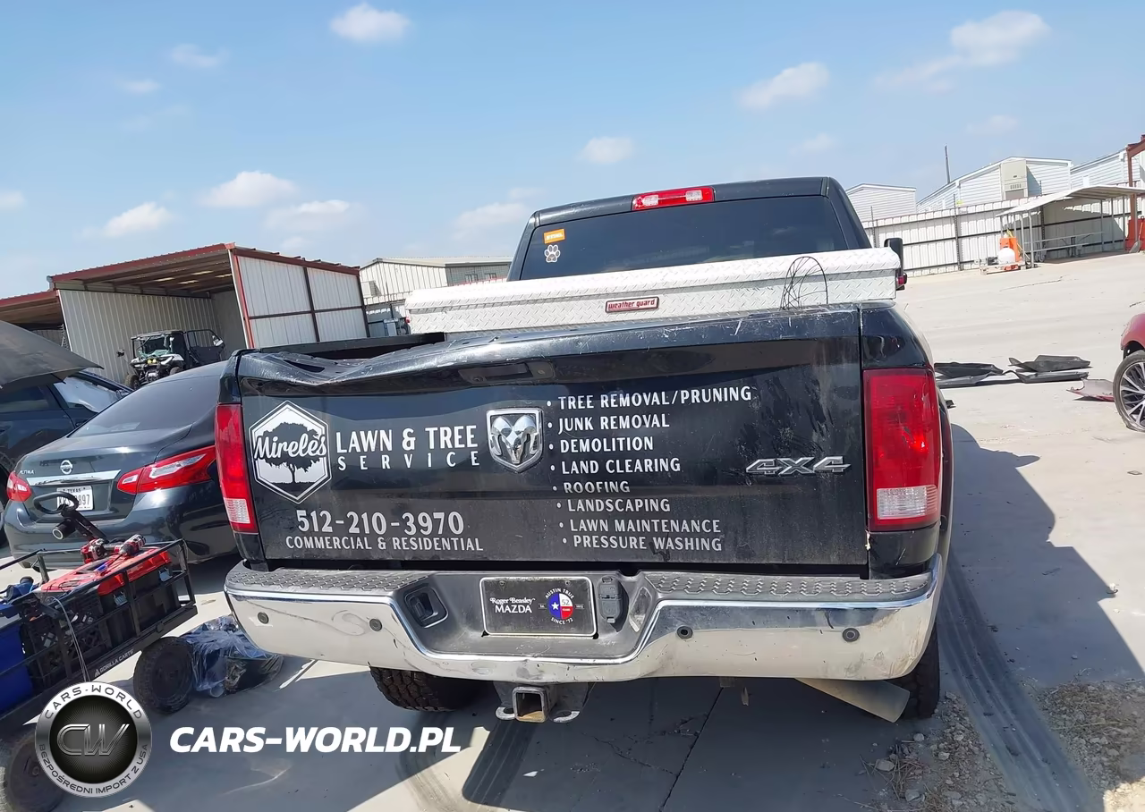 2017 Ram 2500 Tradesman 4X4 6'4 Box VIN:3C6UR5CJ7HG767769 - 17