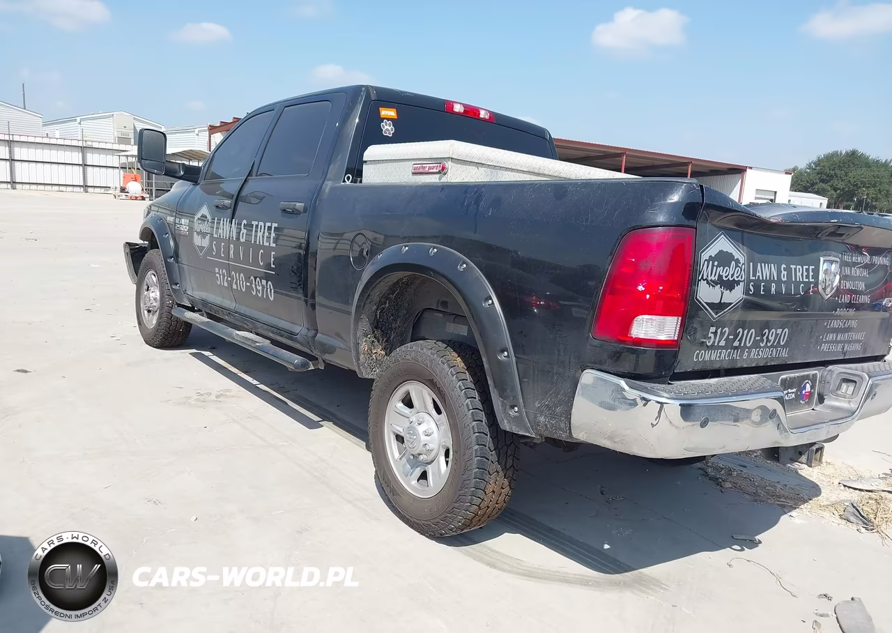 2017 Ram 2500 Tradesman 4X4 6'4 Box VIN:3C6UR5CJ7HG767769 - 3
