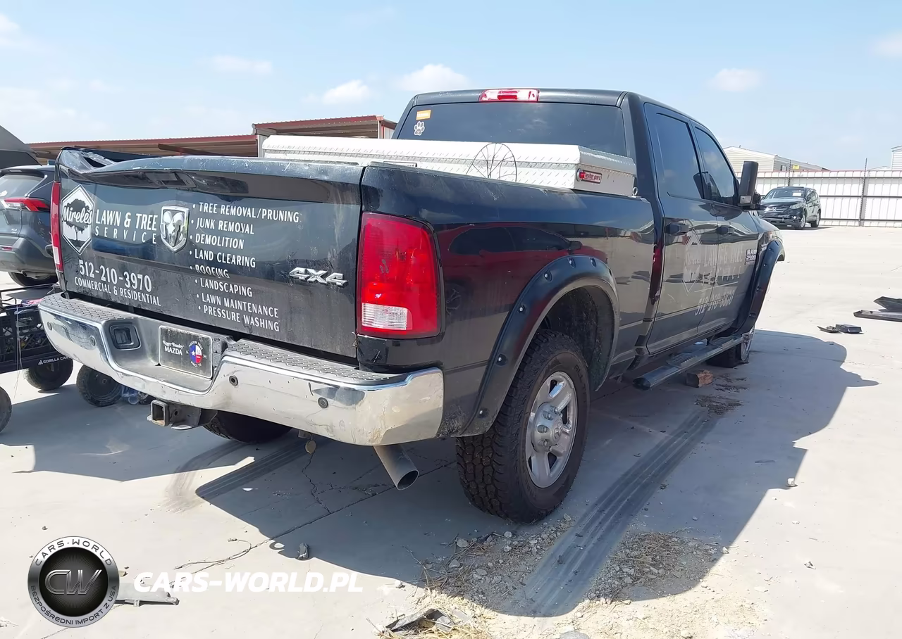 2017 Ram 2500 Tradesman 4X4 6'4 Box VIN:3C6UR5CJ7HG767769 - 4