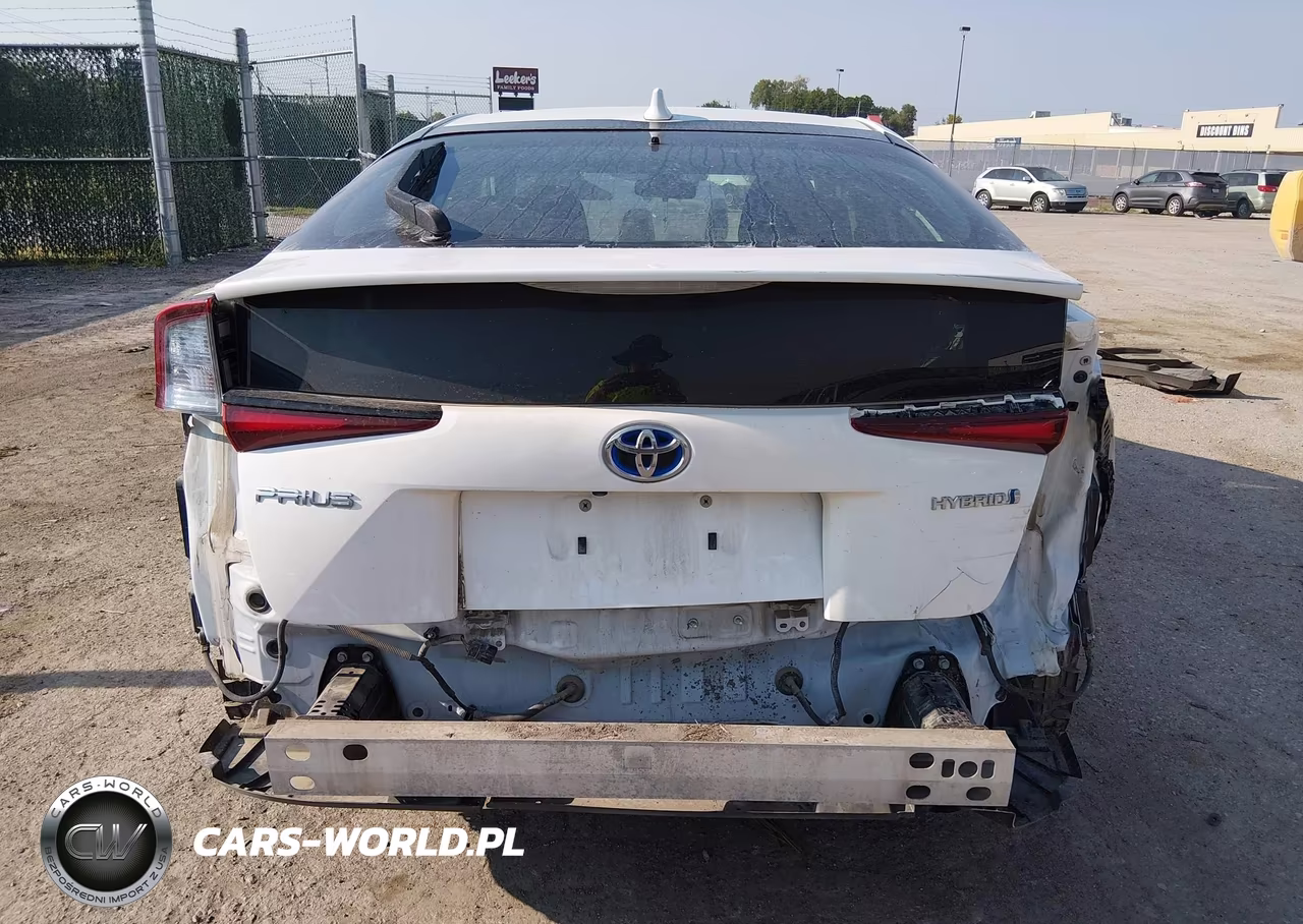 2022 Toyota Prius Le VIN:JTDKAMFUXN3181332 - 6