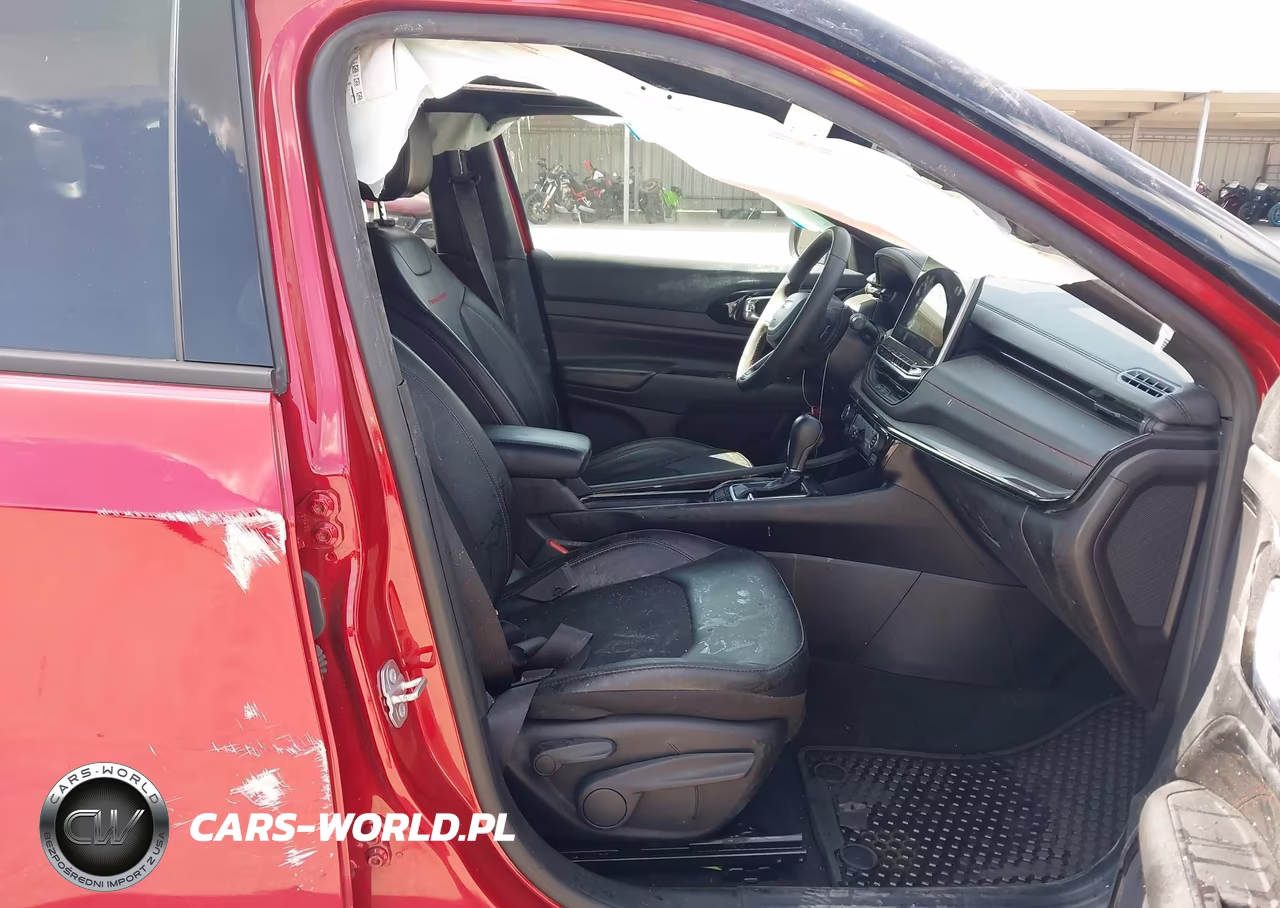 2025 Jeep Compass Trailhawk 4X4 VIN:3C4NJDDN9ST524625 - 5