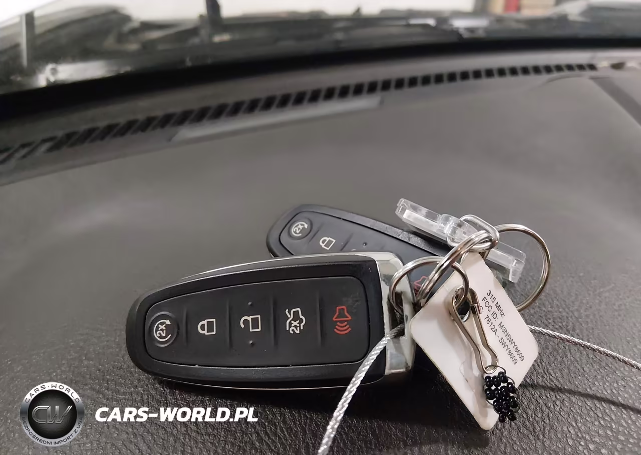 2019 Lincoln Mkt Reserve VIN:2LMHJ5AT6KBL03677 - 11