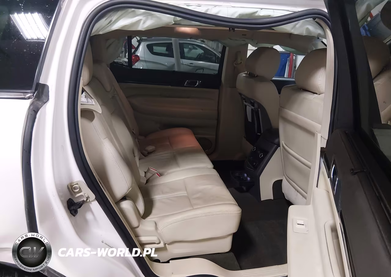 2019 Lincoln Mkt Reserve VIN:2LMHJ5AT6KBL03677 - 8