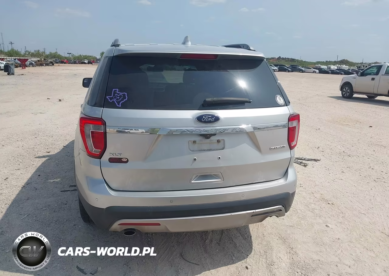2016 Ford Explorer Xlt VIN:1FM5K7D82GGC57926 - 16