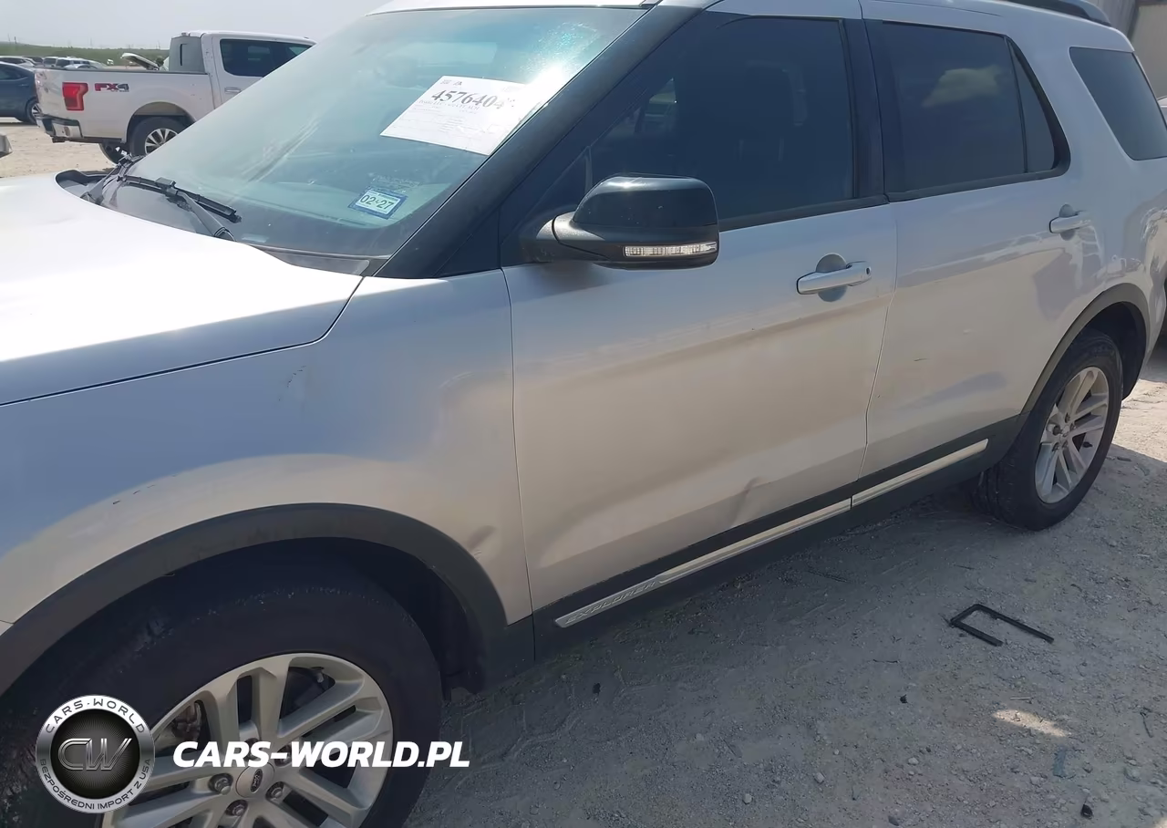 2016 Ford Explorer Xlt VIN:1FM5K7D82GGC57926 - 6