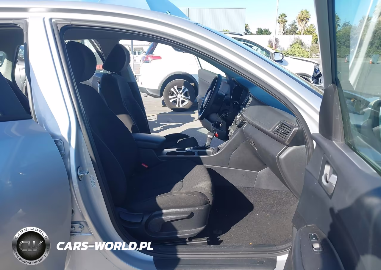 2017 Kia Optima Lx VIN:KNAGT4L38H5132826 - 5