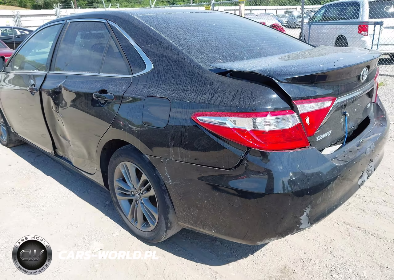 2017 Toyota Camry Se VIN:4T1BF1FK9HU422080 - 3