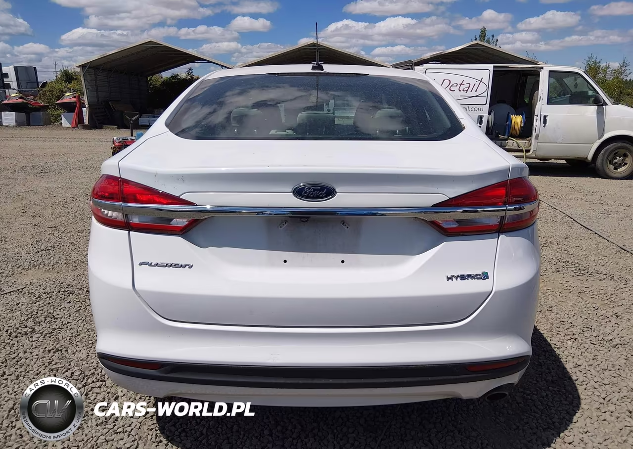 2018 Ford Fusion Hybrid S VIN:3FA6P0UU4JR271475 - 18