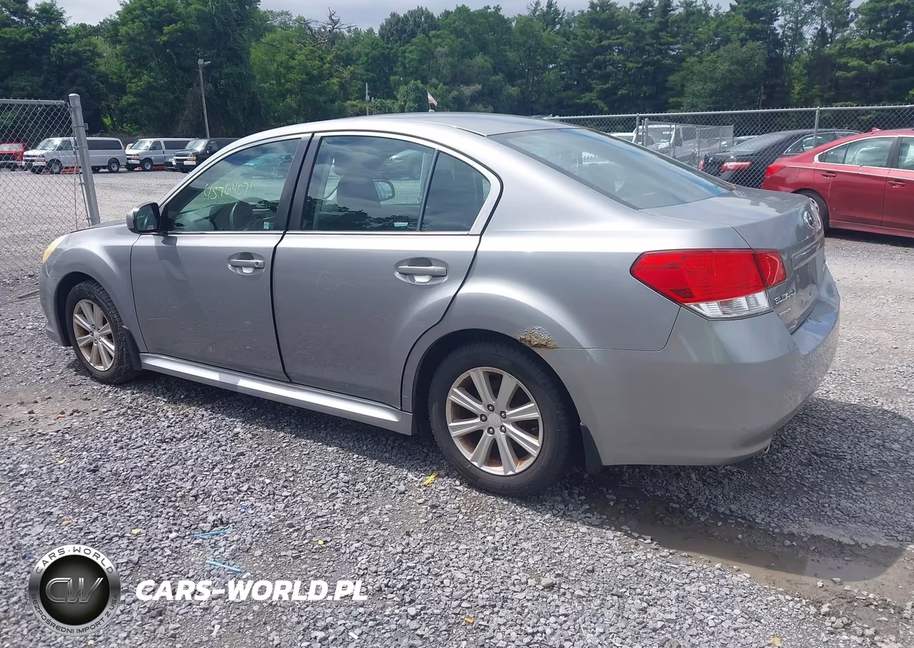 2010 Subaru Legacy 2.5I Premium VIN:4S3BMBC6XA3233652 - 3