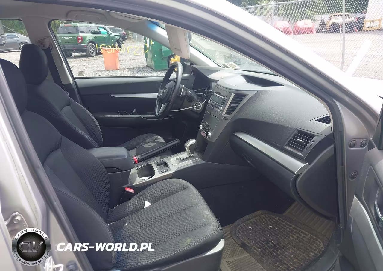 2010 Subaru Legacy 2.5I Premium VIN:4S3BMBC6XA3233652 - 5
