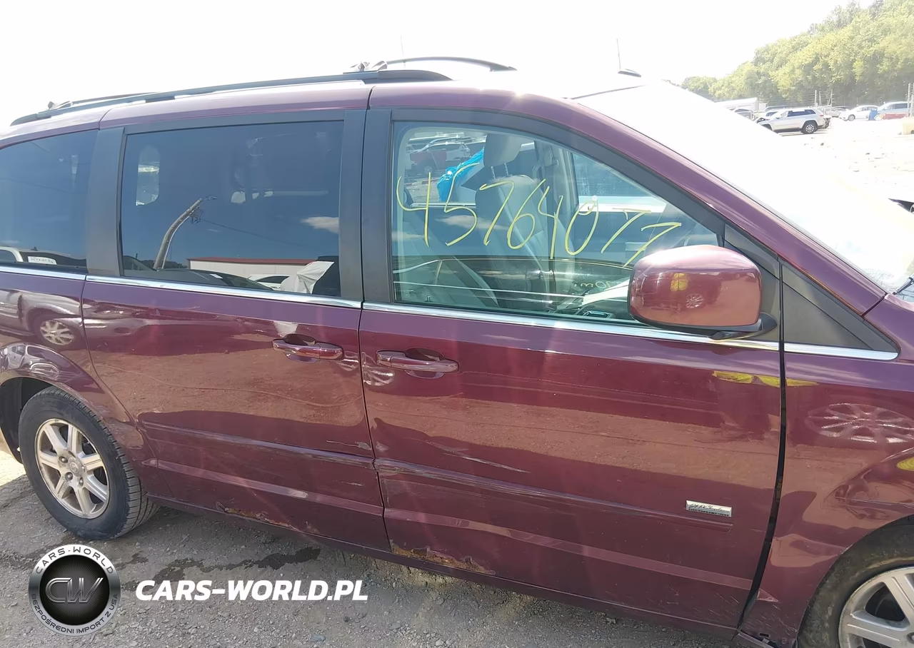 2008 Chrysler Town & Country Touring VIN:2A8HR54P38R730167 - 13