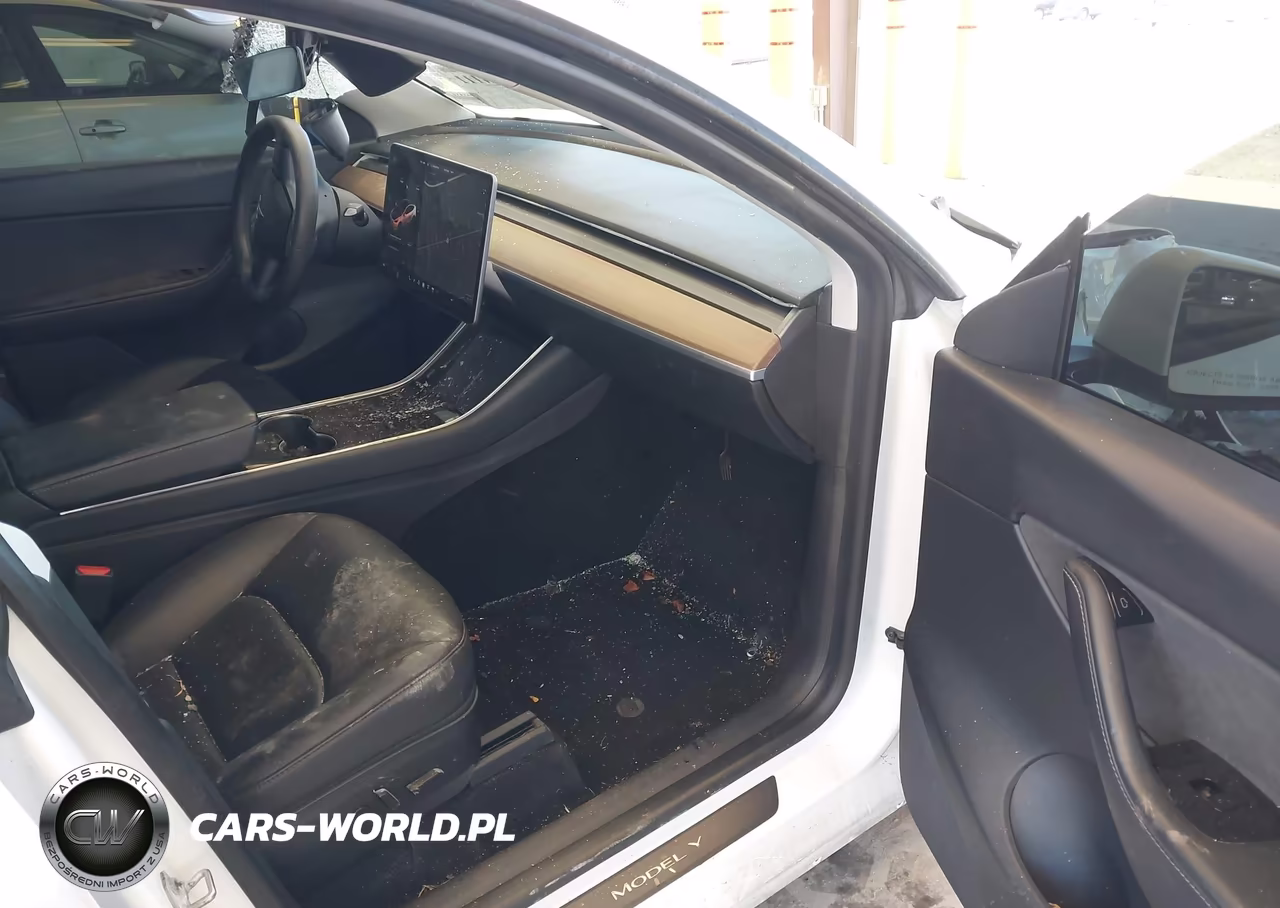 2020 Tesla Model Y Long Range Dual Motor All-Wheel Drive VIN:5YJYGDEE3LF058197 - 5