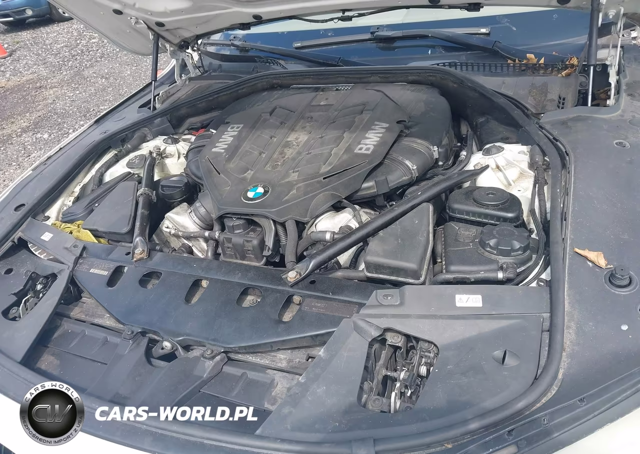 2012 BMW 750I VIN:WBAKA8C55CDS99748 - 10