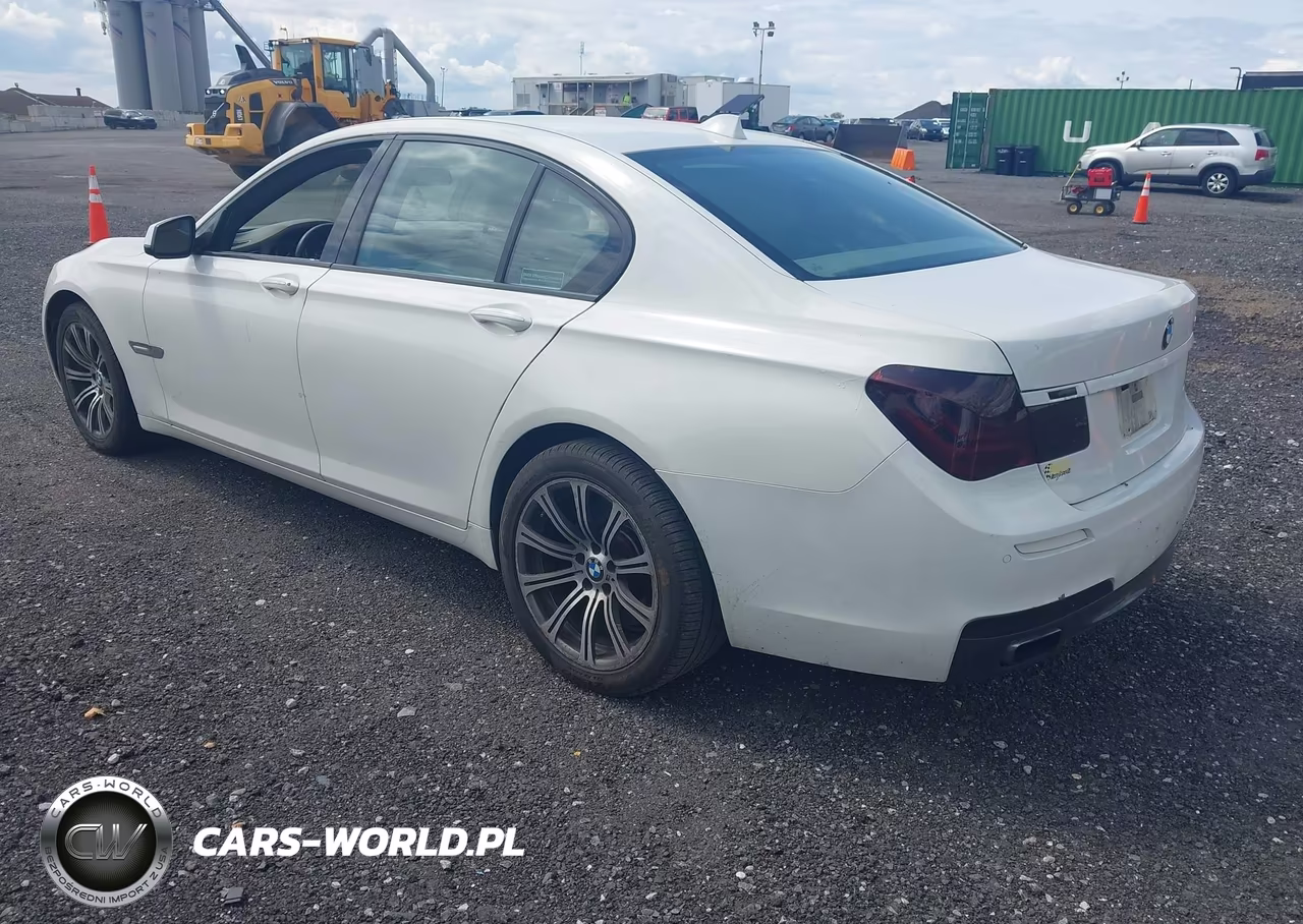 2012 BMW 750I VIN:WBAKA8C55CDS99748 - 3