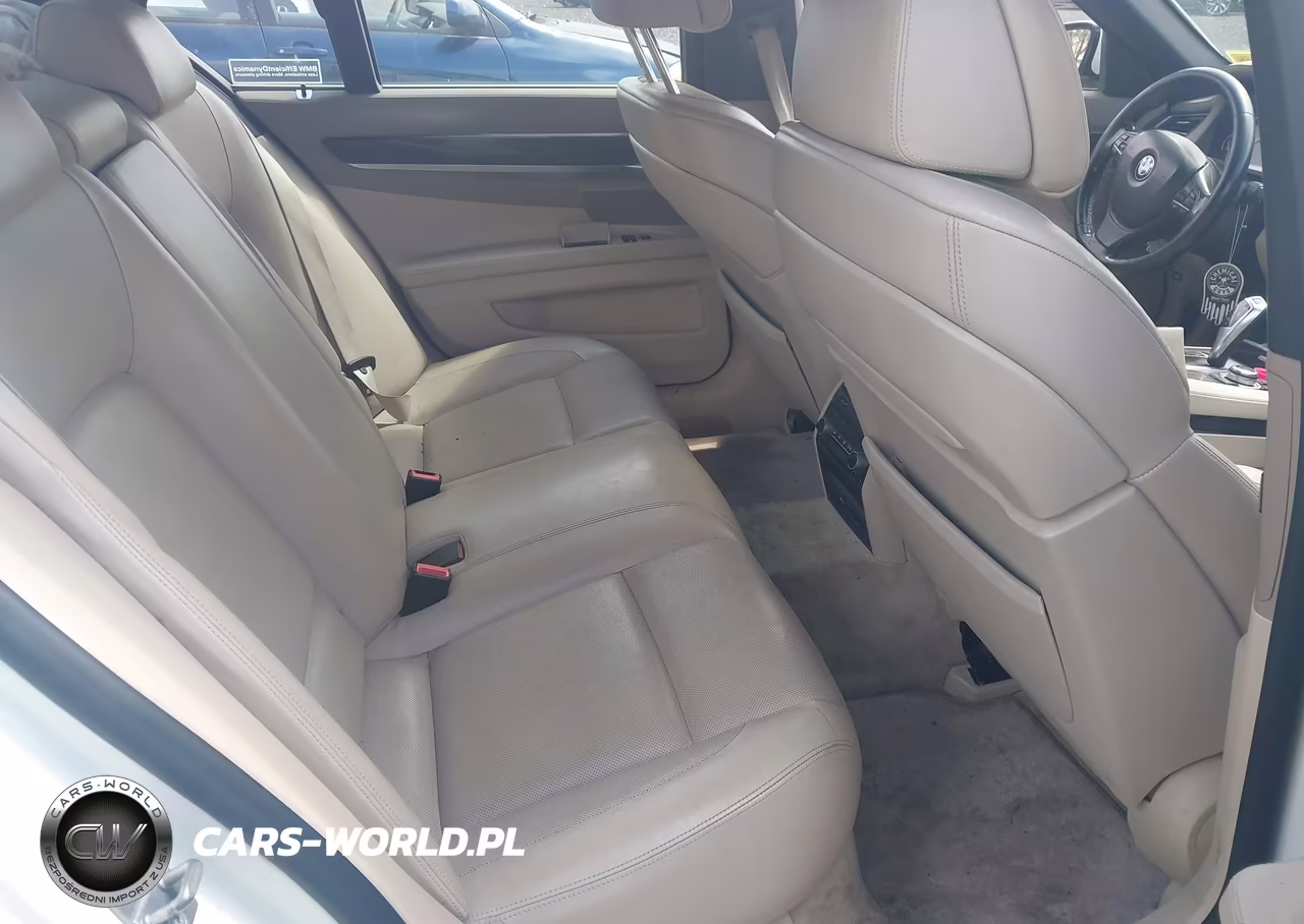 2012 BMW 750I VIN:WBAKA8C55CDS99748 - 8