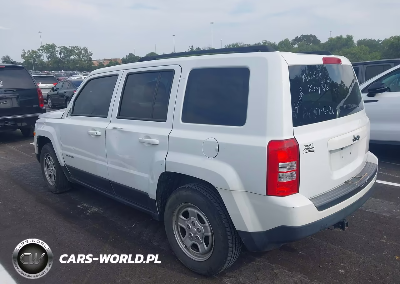 2015 Jeep Patriot Sport VIN:1C4NJPBA3FD340875 - 3