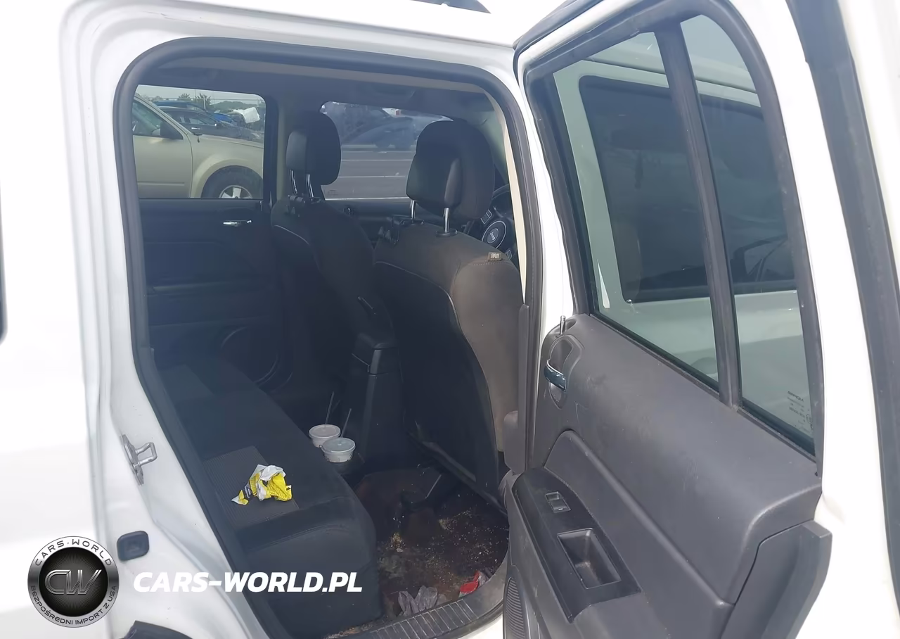 2015 Jeep Patriot Sport VIN:1C4NJPBA3FD340875 - 8