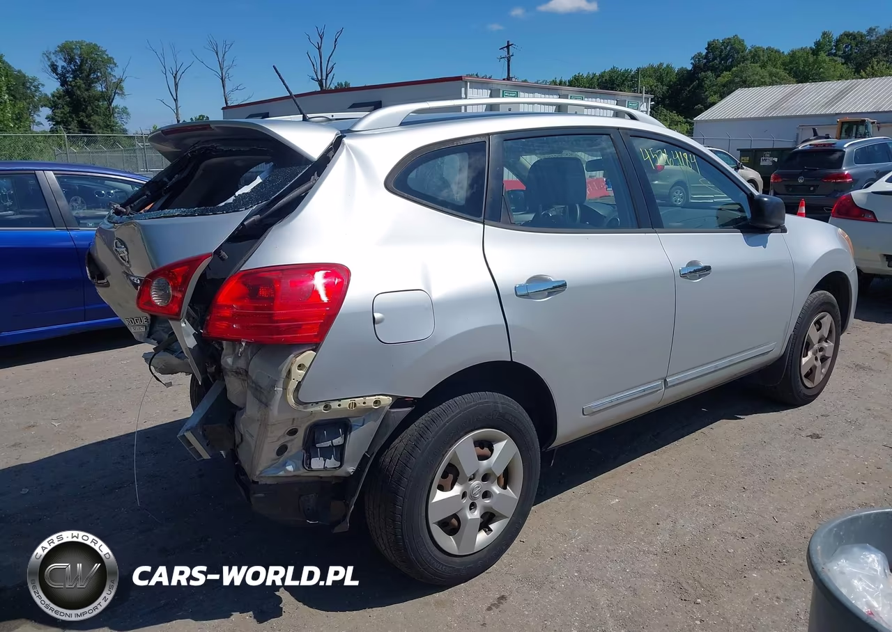 2015 Nissan Rogue Select S VIN:JN8AS5MV8FW770507 - 4