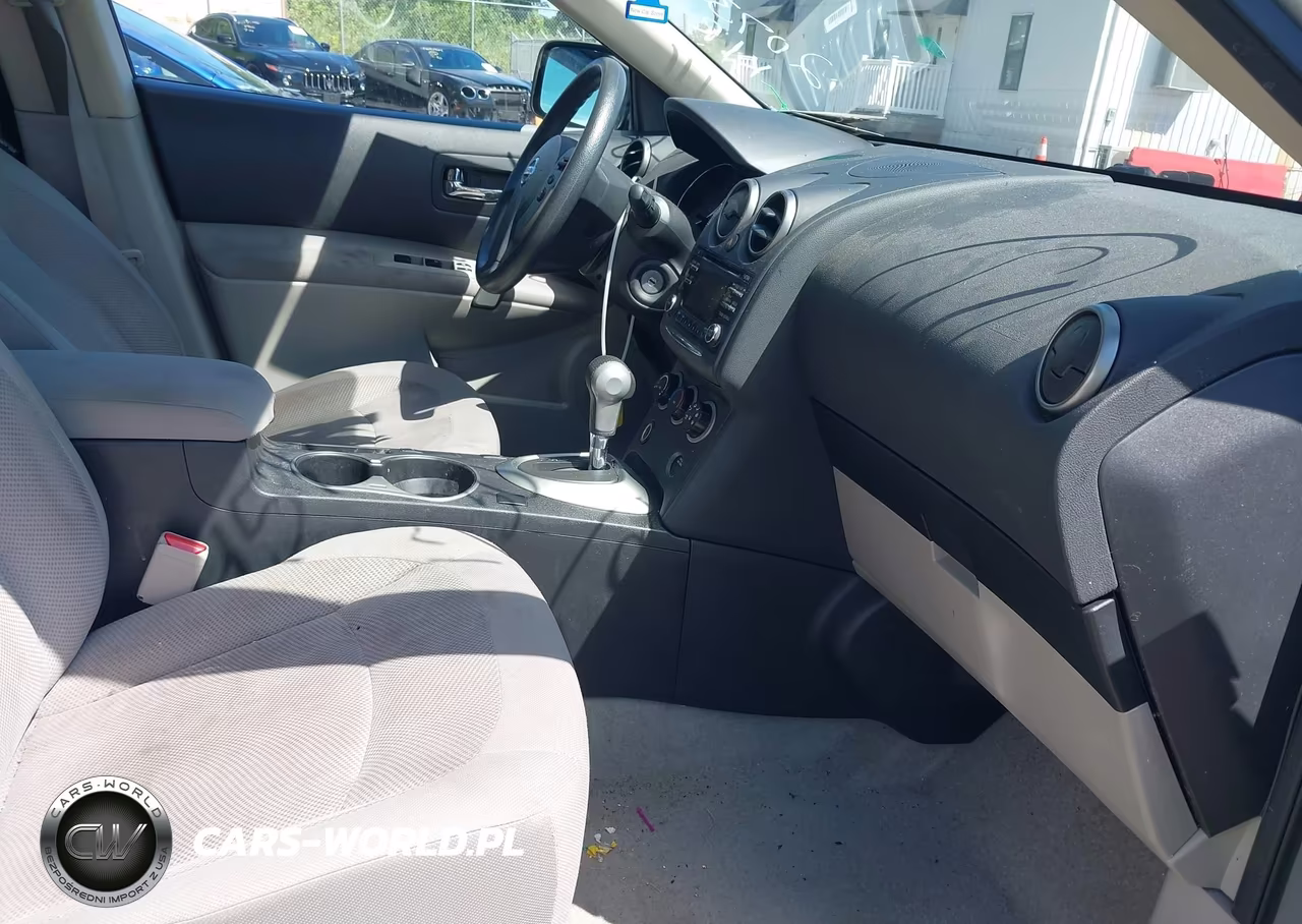 2015 Nissan Rogue Select S VIN:JN8AS5MV8FW770507 - 5