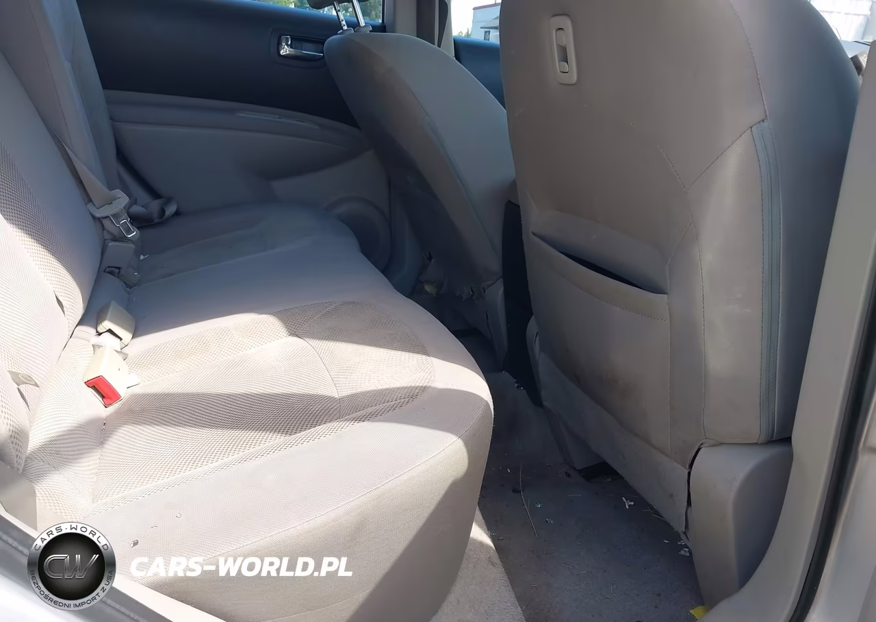 2015 Nissan Rogue Select S VIN:JN8AS5MV8FW770507 - 8