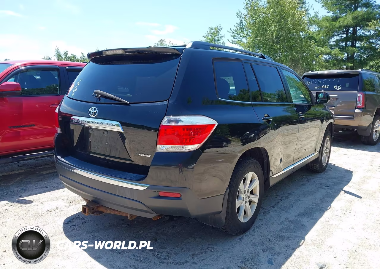 2012 Toyota Highlander Base V6 VIN:5TDBK3EH6CS134533 - 4