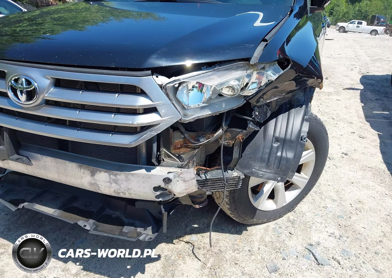 2012 Toyota Highlander Base V6 VIN:5TDBK3EH6CS134533 - 6