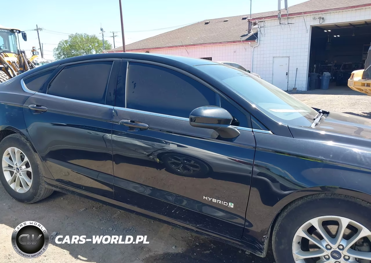 2019 Ford Fusion Hybrid Se VIN:3FA6P0LU2KR235173 - 13
