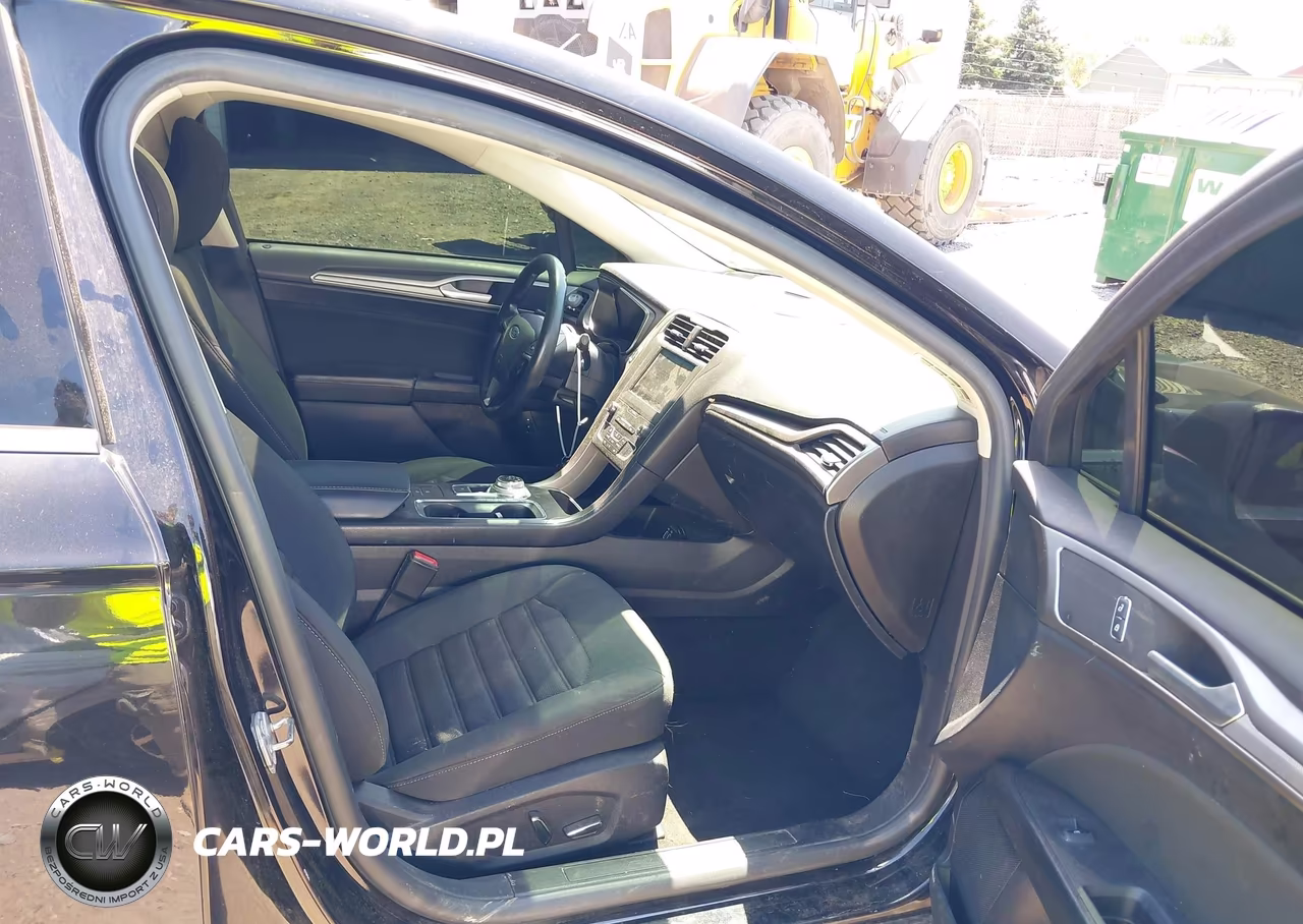 2019 Ford Fusion Hybrid Se VIN:3FA6P0LU2KR235173 - 5