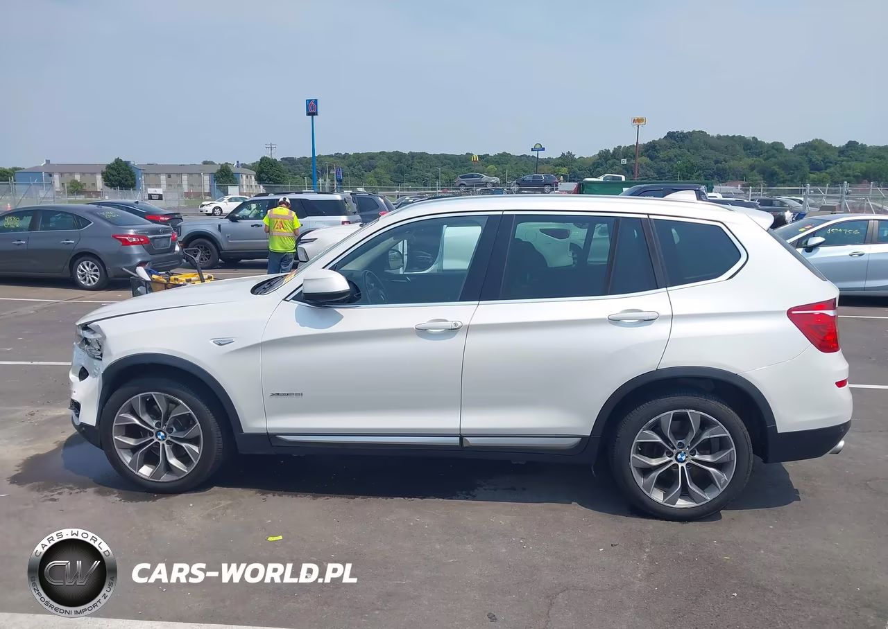 2015 BMW X3 xDrive28I VIN:5UXWX9C57F0D62578 - 14