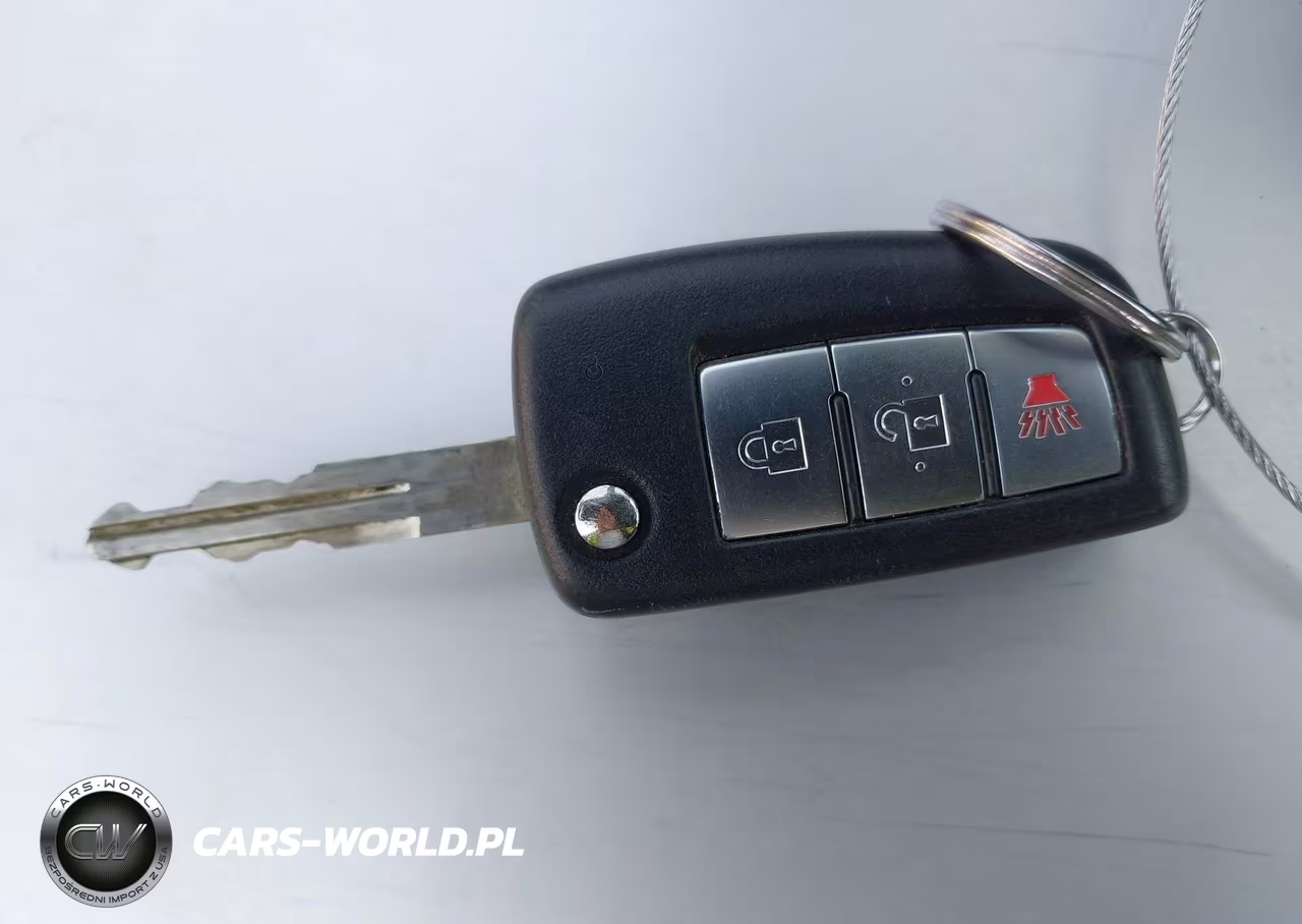 2015 Nissan Rogue S VIN:KNMAT2MV7FP540331 - 11