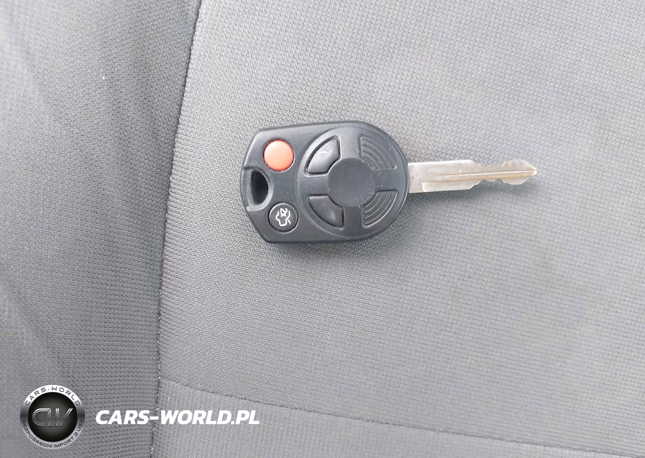 2012 Ford Escape Xls VIN:1FMCU0C76CKB10002 - 11