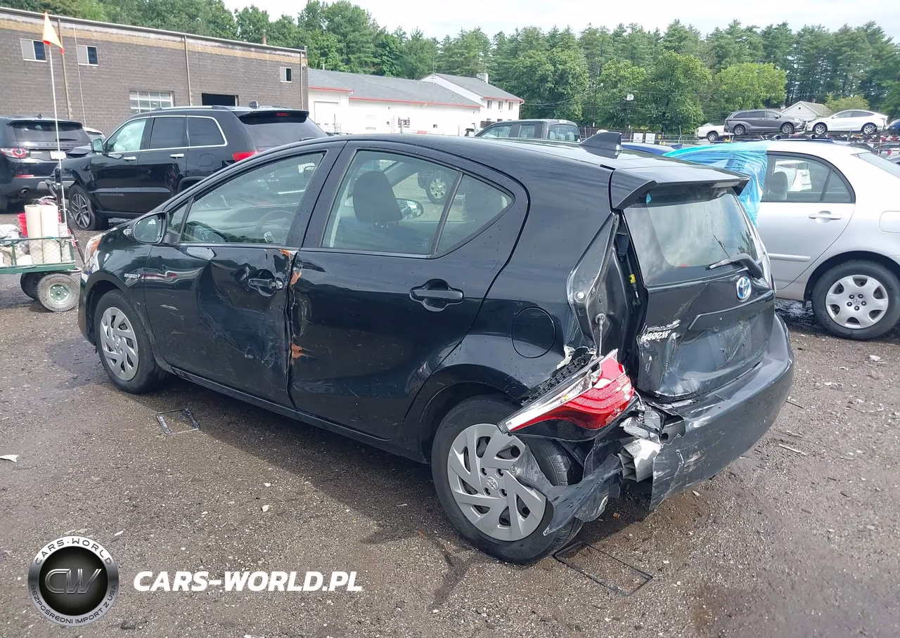2016 Toyota Prius C Two VIN:JTDKDTB30G1125509 - 3