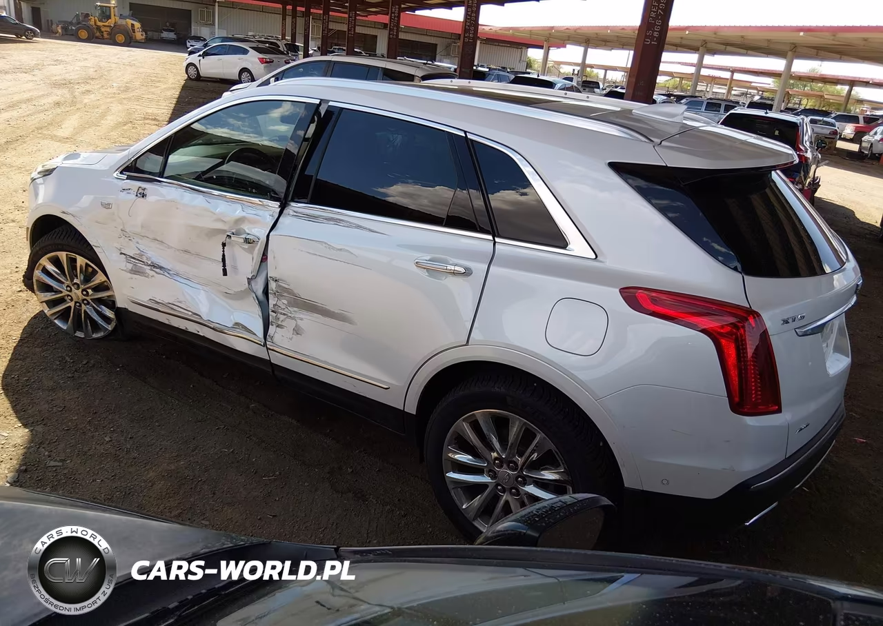 2017 Cadillac Xt5 Platinum VIN:1GYKNFRS9HZ223768 - 3
