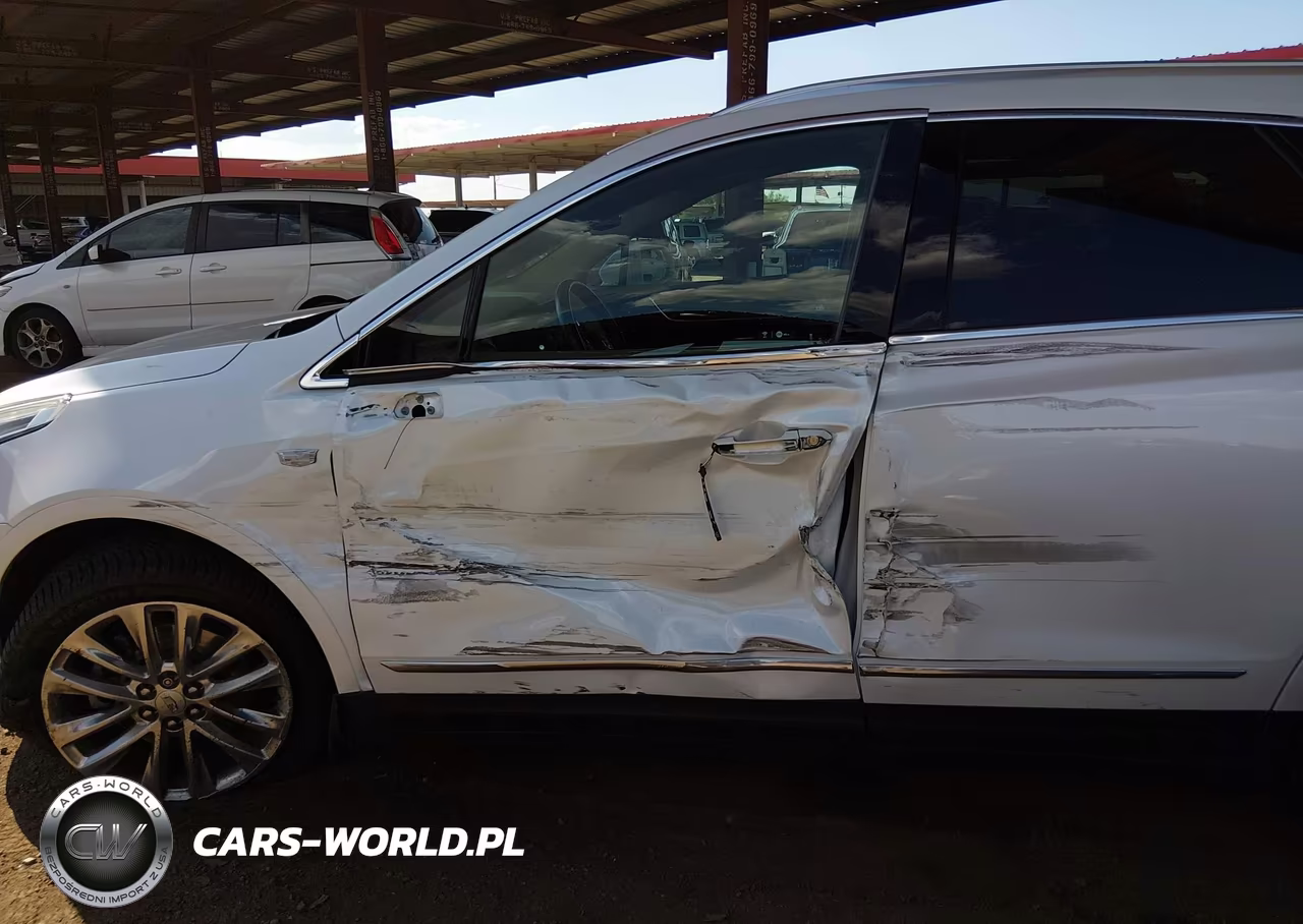 2017 Cadillac Xt5 Platinum VIN:1GYKNFRS9HZ223768 - 6