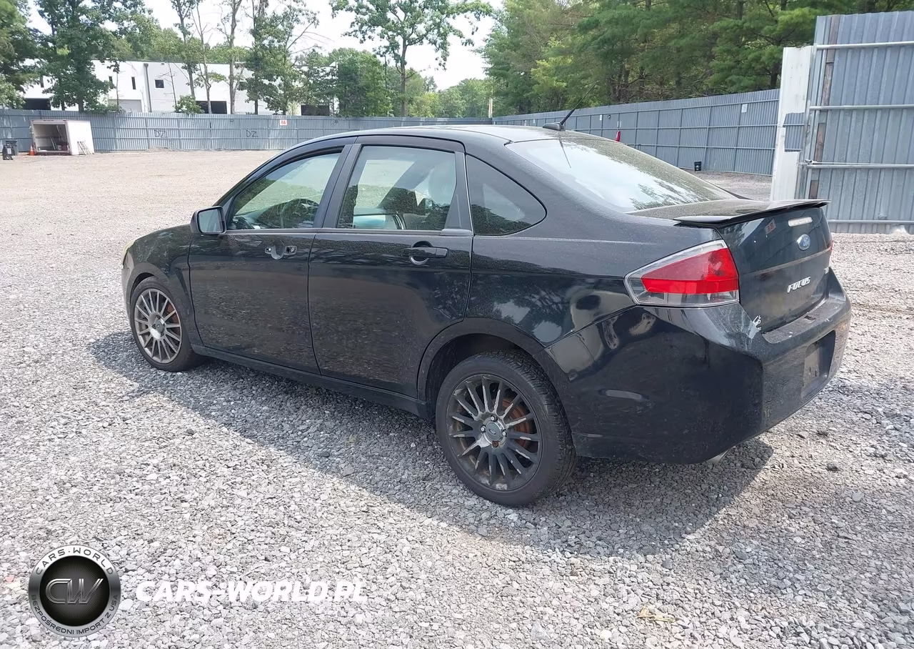 2015 Ford Focus Se VIN:1FAHP3GN9BW173412 - 3