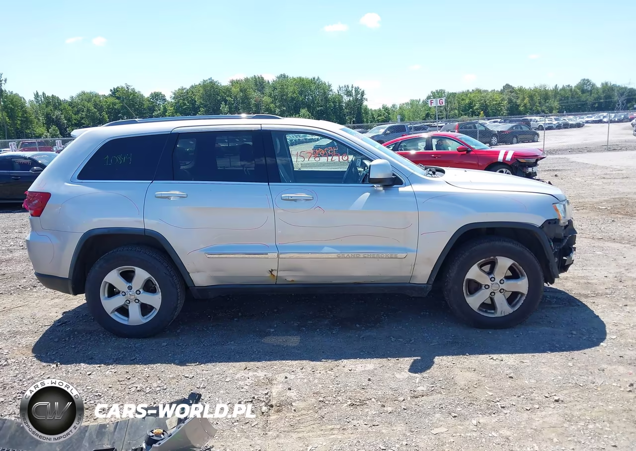 2012 Jeep Grand Cherokee Laredo VIN:1C4RJFAT4CC203511 - 13