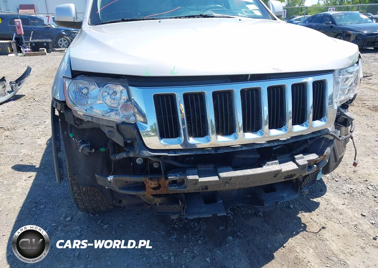 2012 Jeep Grand Cherokee Laredo VIN:1C4RJFAT4CC203511 - 6