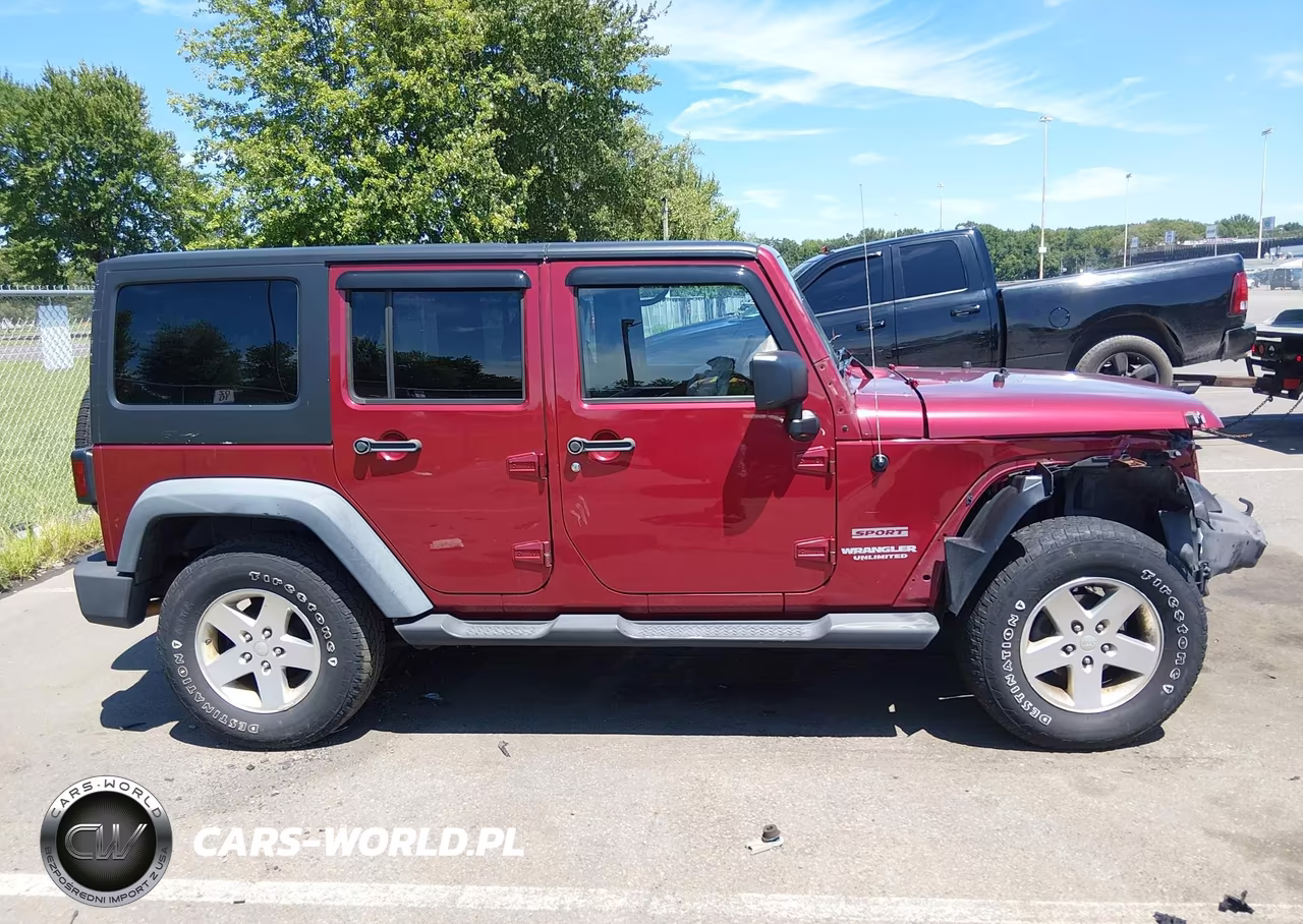 2011 Jeep Wrangler Unlimited Sport VIN:1J4HA3H19BL550016 - 13