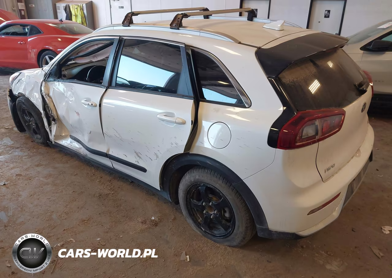 2019 Kia Niro Lx VIN:KNDCB3LC8K5243754 - 3