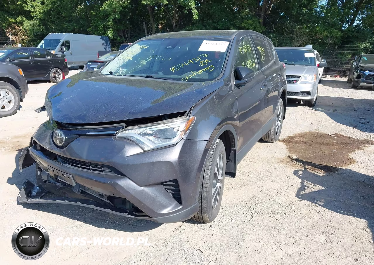 2018 Toyota Rav4 Le VIN:JTMBFREV3JJ726592 - 2