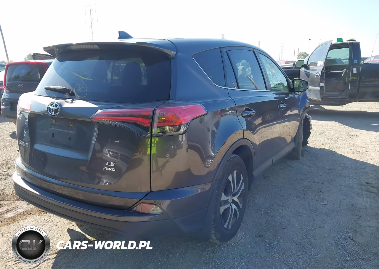 2018 Toyota Rav4 Le VIN:JTMBFREV3JJ726592 - 4