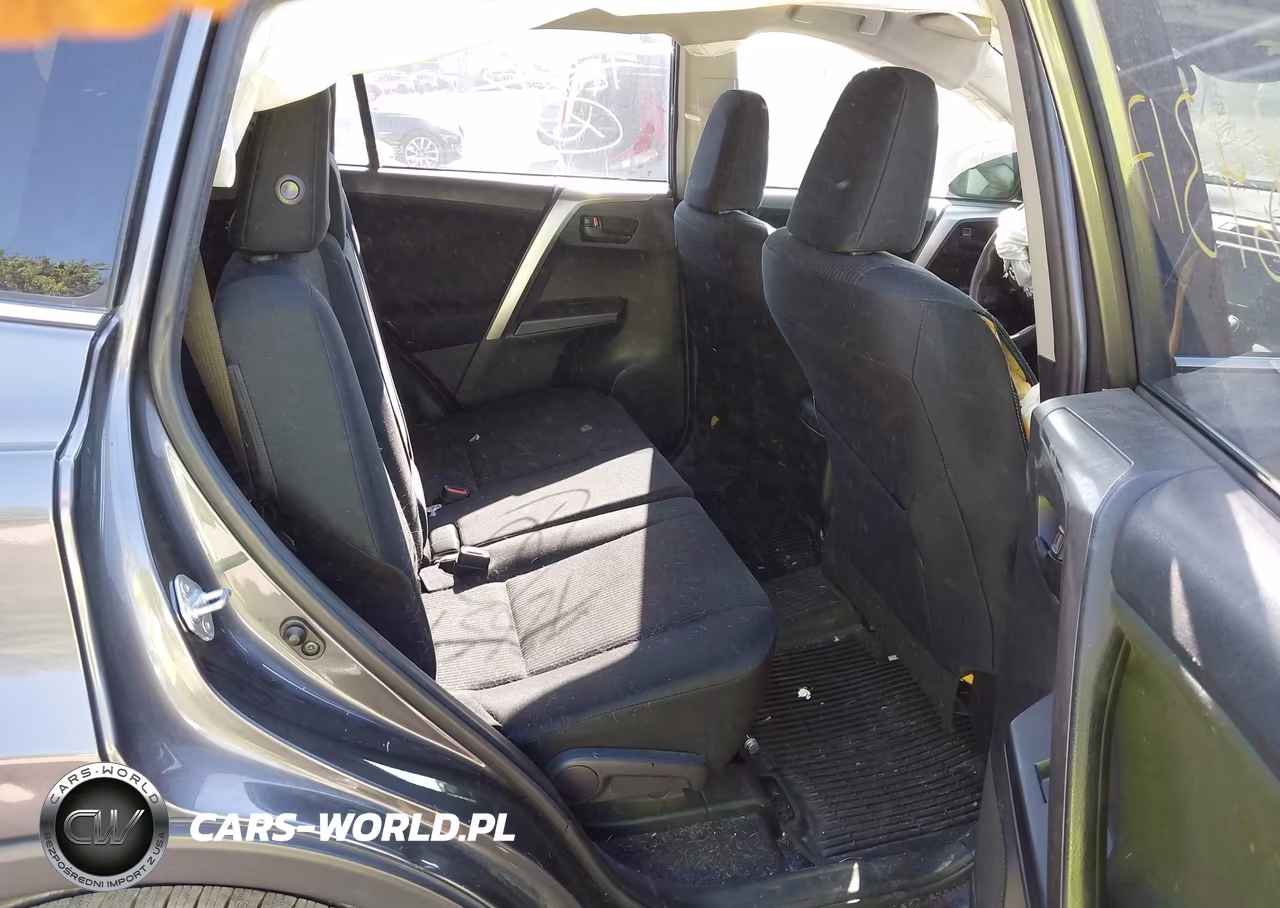 2018 Toyota Rav4 Le VIN:JTMBFREV3JJ726592 - 8