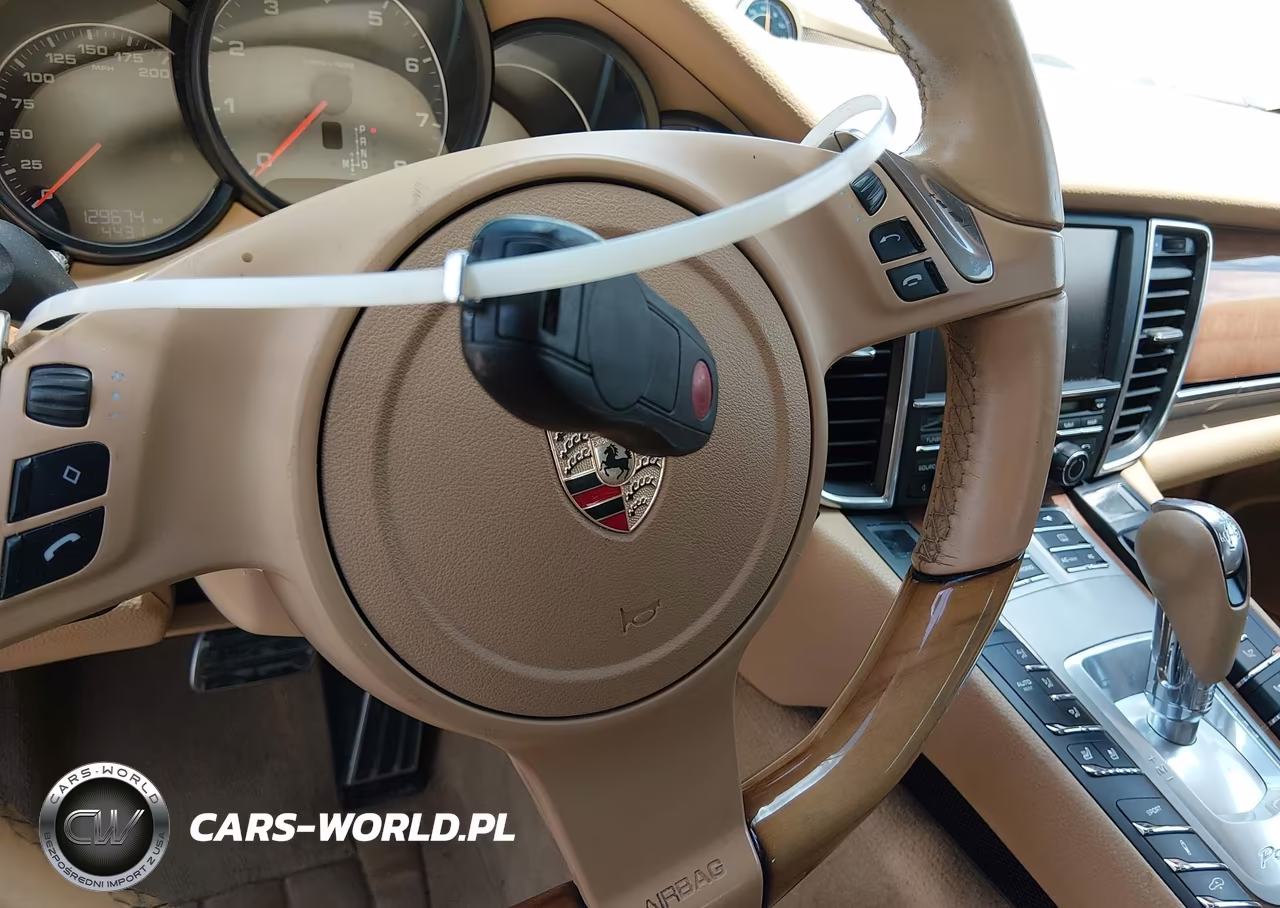 2011 Porsche Panamera 4S VIN:WP0AB2A79BL063010 - 11