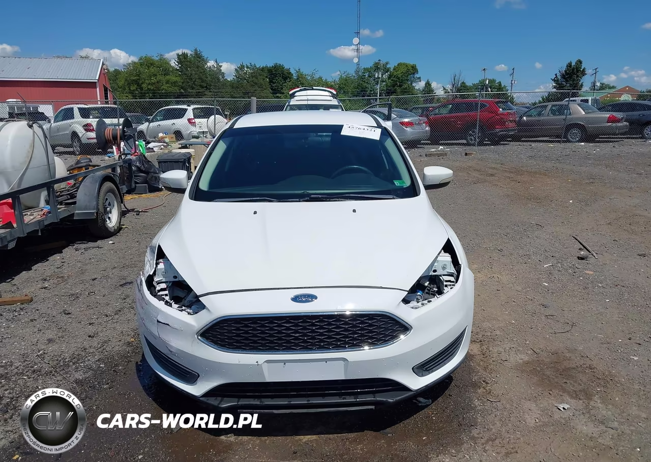 2016 Ford Focus Se VIN:1FADP3F23GL279109 - 13