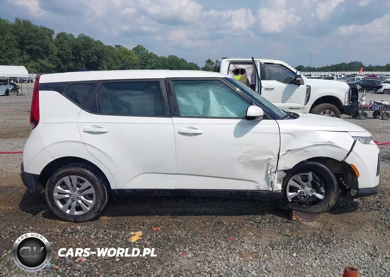 2020 Kia Soul Lx VIN:KNDJ23AU7L7120858 - 13