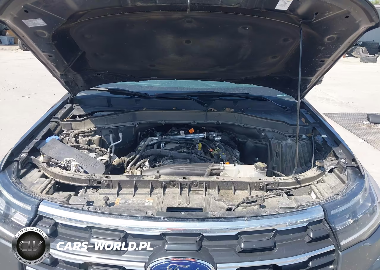 2025 Ford Explorer Active VIN:1FMUK7DH0SGA08674 - 10