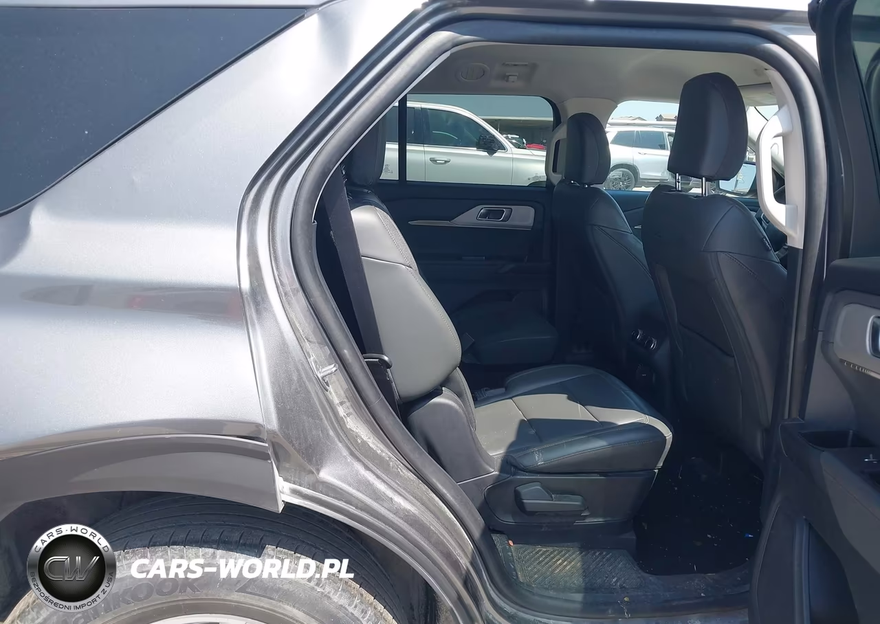 2025 Ford Explorer Active VIN:1FMUK7DH0SGA08674 - 8