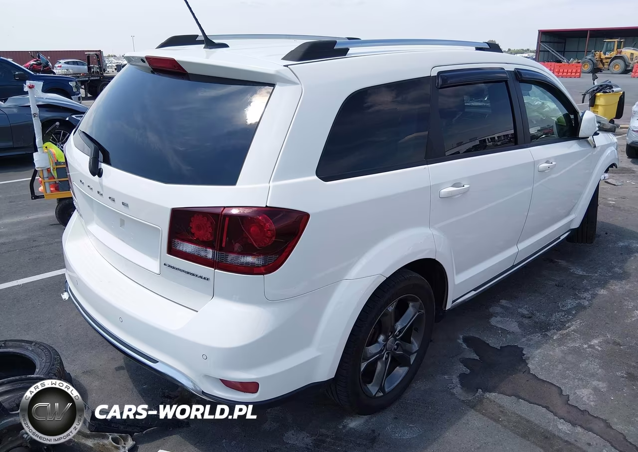 2015 Dodge Journey Crossroad VIN:3C4PDCGG4FT712952 - 4