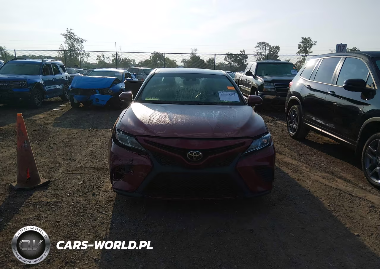 2018 Toyota Camry Se VIN:4T1B11HK4JU579646 - 12